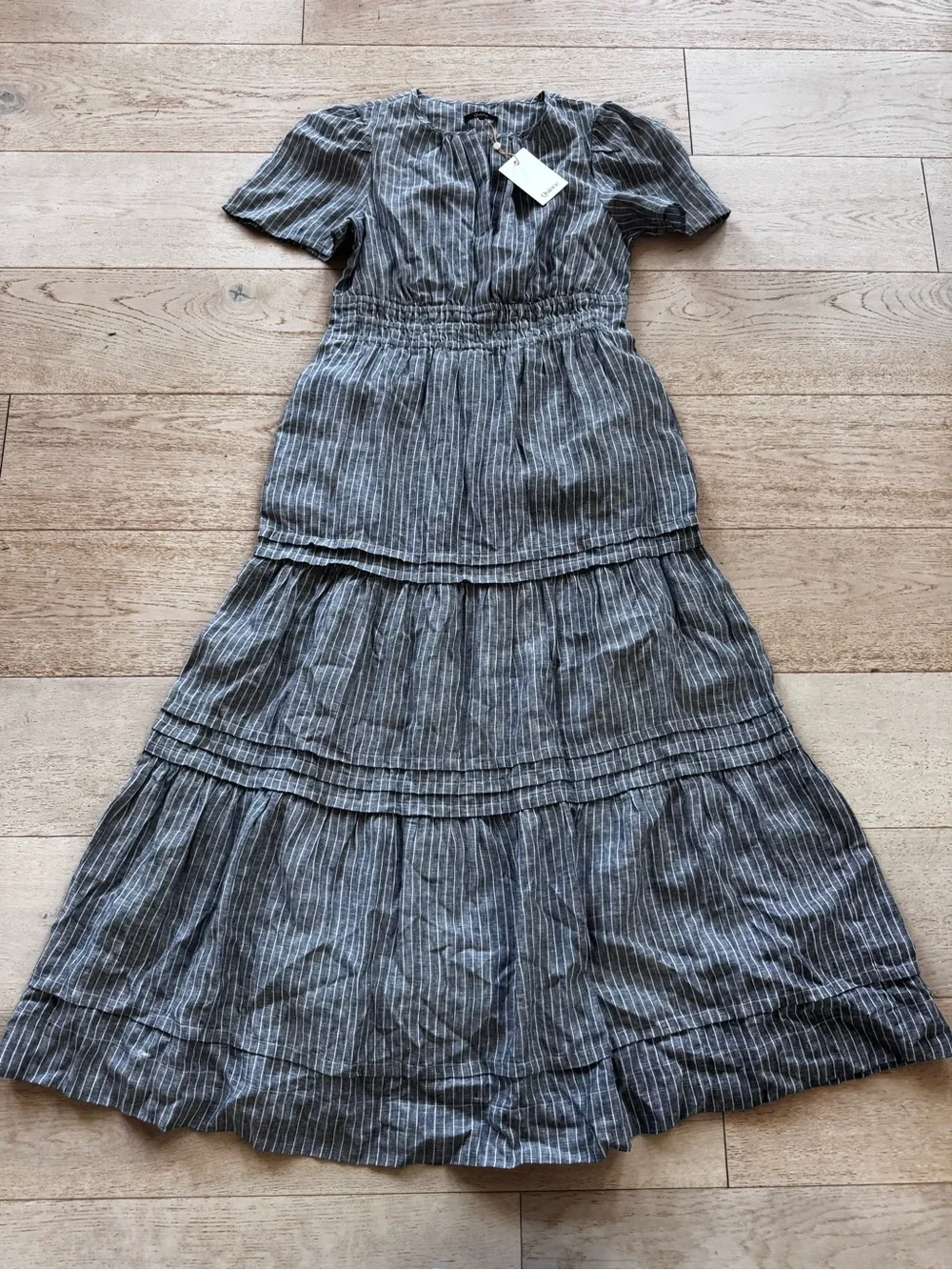NWT Quince European Linen Tiered Maxi Dress chambray stripe M - Picture 5 of 9